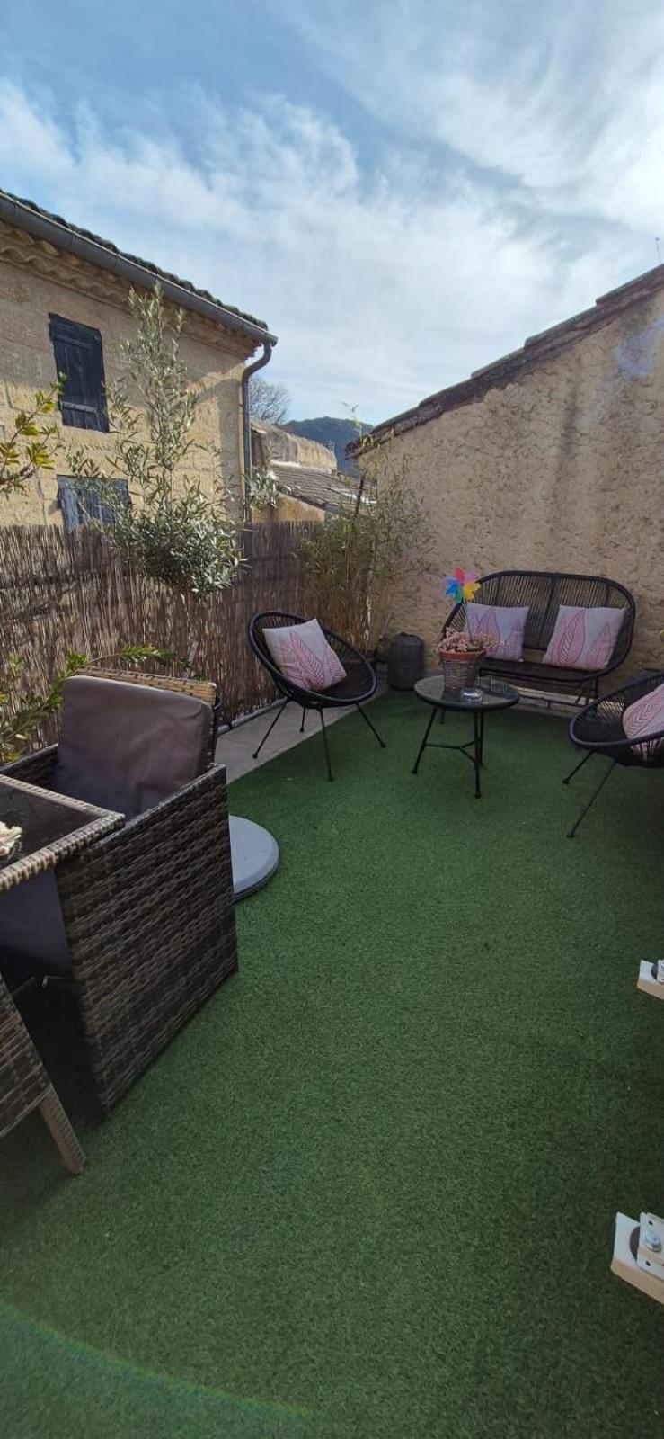 Proche D'Uzes La Terrasse Du Soleil Levant コリアス エクステリア 写真
